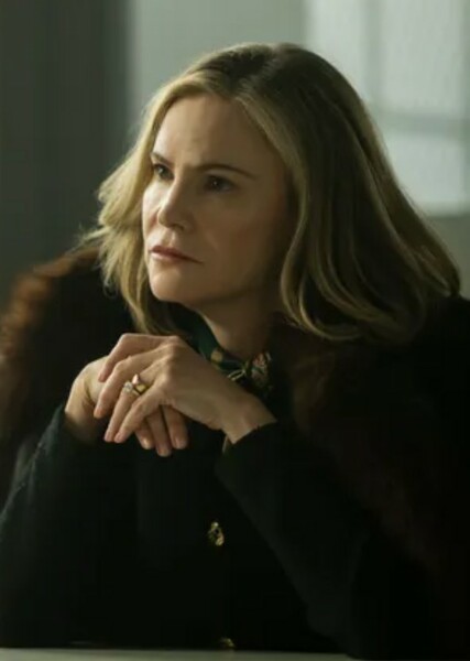 Jennifer Jason Leigh photo