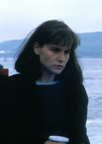 Jennifer Jason Leigh