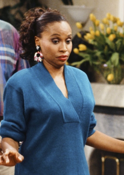 Jennifer Lewis photo