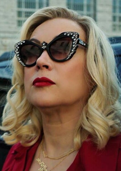 Jennifer Tilly