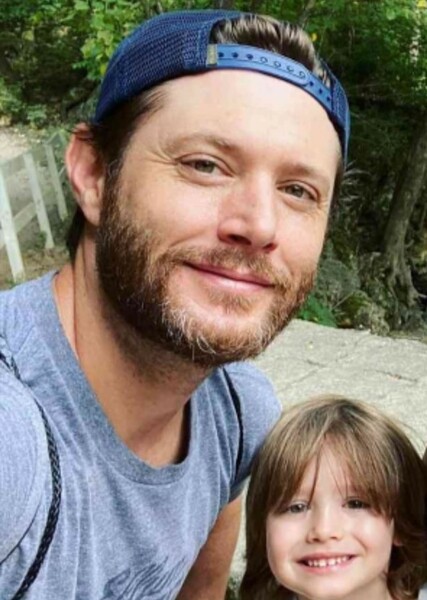 Jensen Ackles photo