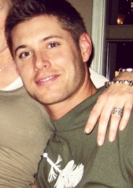 Jensen Ackles photo