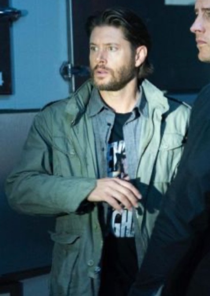 Jensen Ackles photo