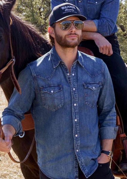 Jensen Ackles photo