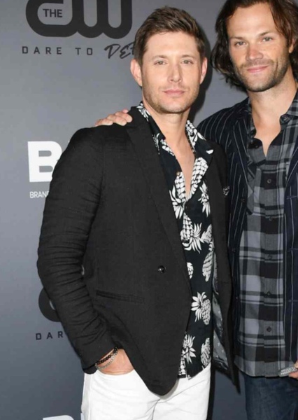Jensen Ackles photo