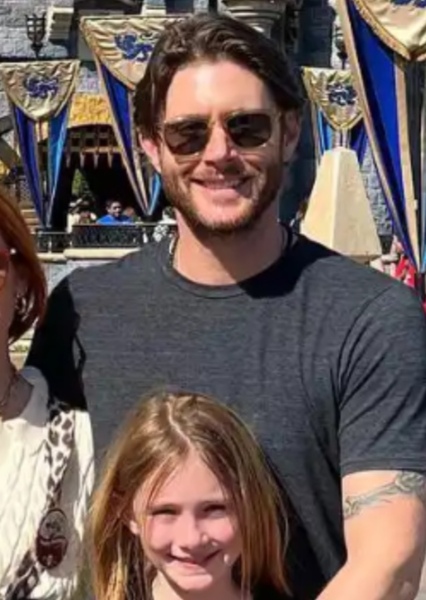 Jensen Ackles photo