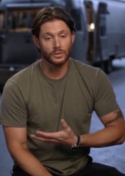Jensen Ackles photo