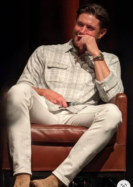 Jensen Ackles photo