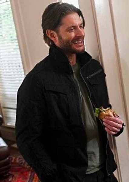 Jensen Ackles photo