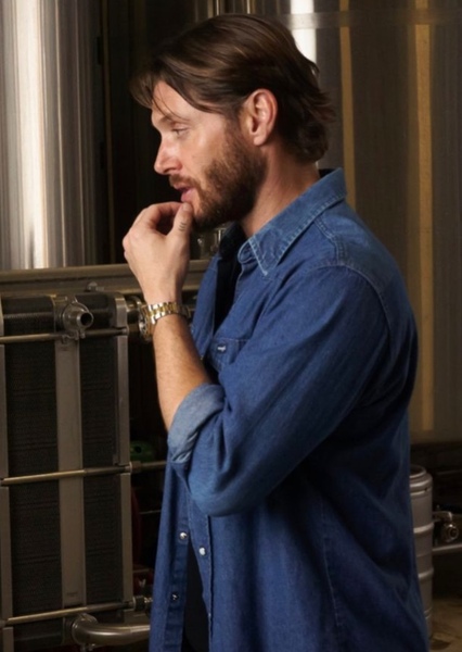 Jensen Ackles photo