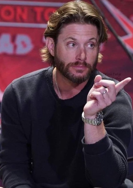 Jensen Ackles photo
