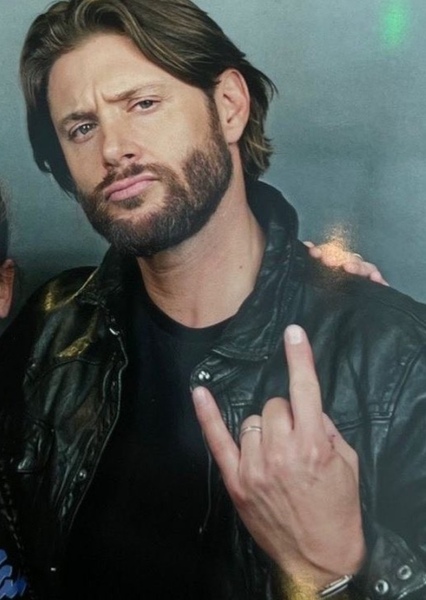 Jensen Ackles photo
