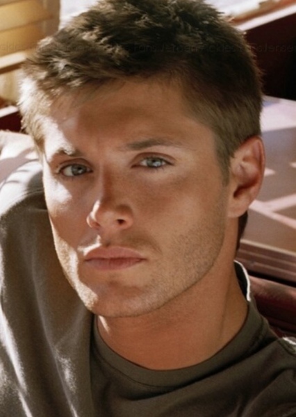 Jensen Ackles photo