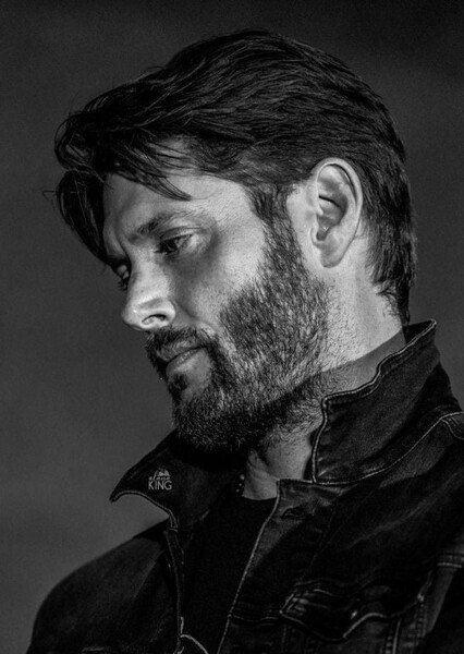 Jensen Ackles photo