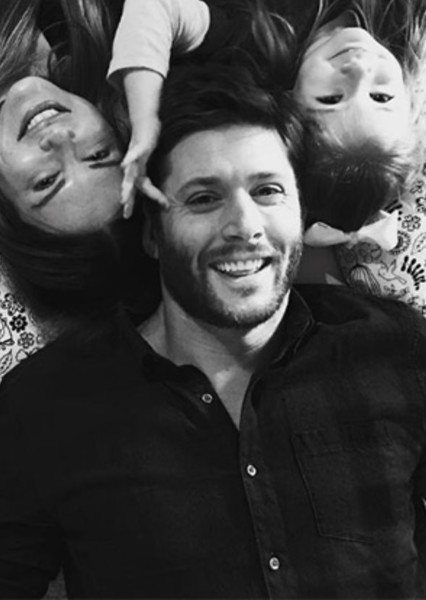 Jensen Ackles photo
