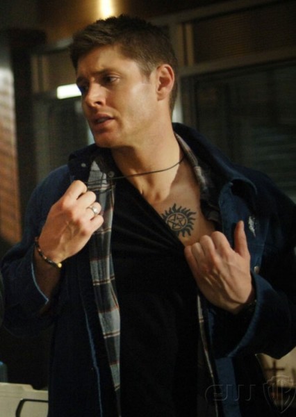 Jensen Ackles photo
