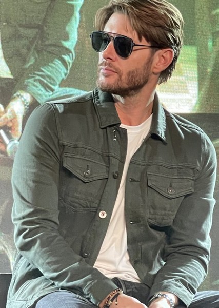 Jensen Ackles photo