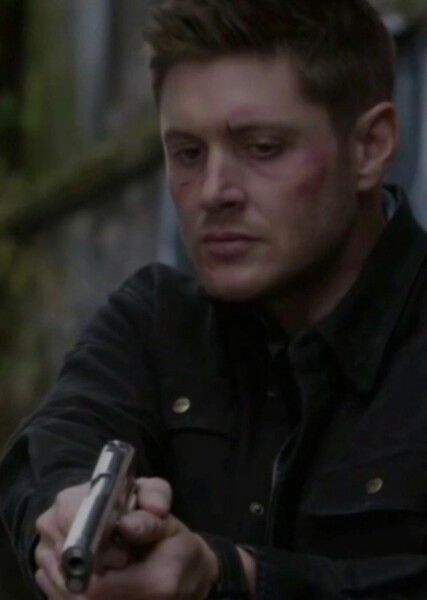 Jensen Ackles photo