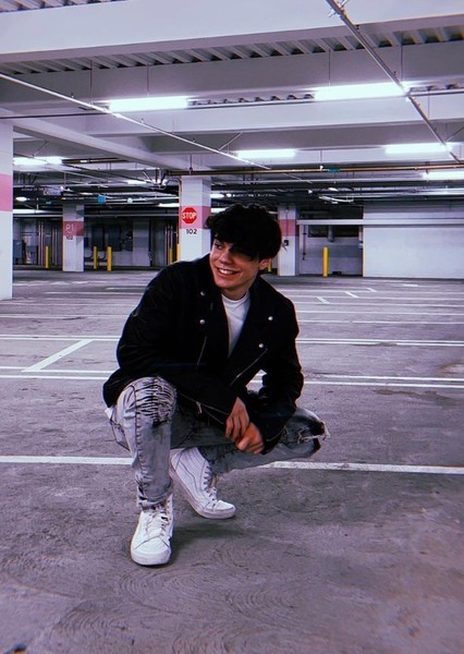 Jentzen Ramirez photo