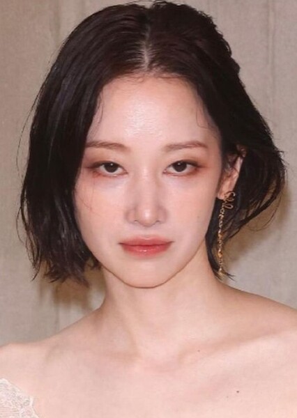 Jeon Jong-seo photo