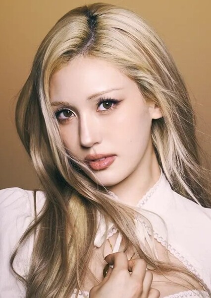 Jeon Somi photo