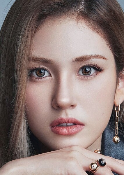 Jeon Somi photo
