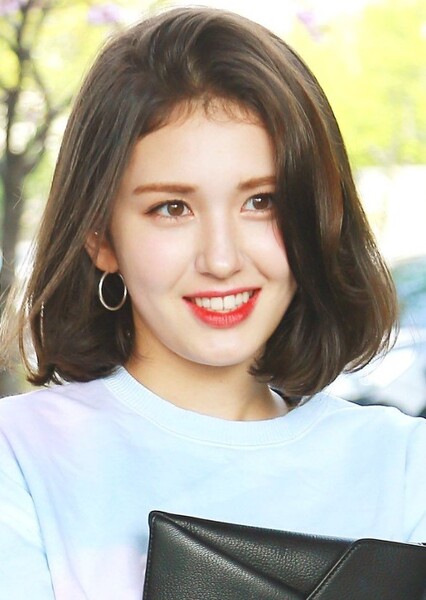 Jeon Somi photo