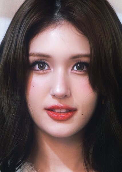 Jeon Somi photo