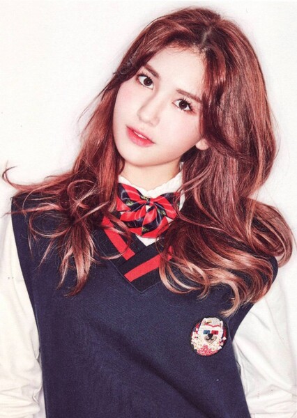 Jeon Somi photo