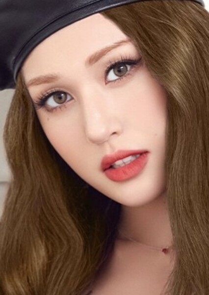 Jeon Somi photo