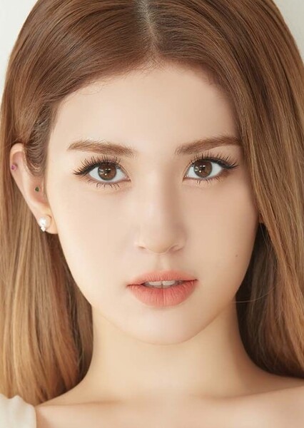 Jeon Somi photo