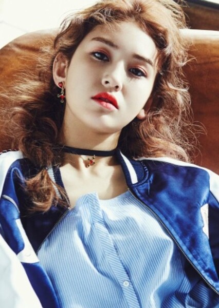 Jeon Somi photo