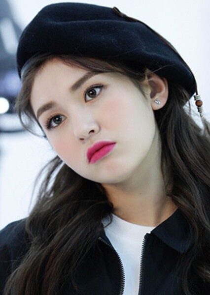 Jeon Somi photo