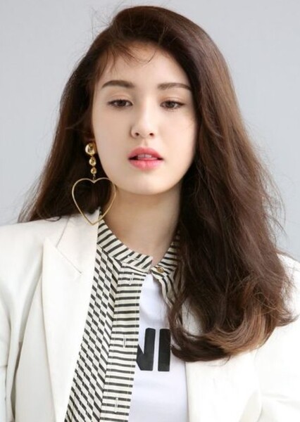 Jeon Somi photo