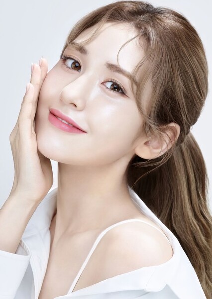 Jeon Somi photo