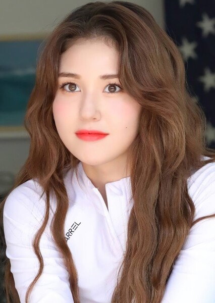 Jeon Somi photo