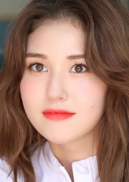 Jeon Somi photo