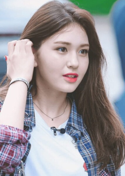 Jeon Somi photo