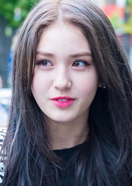 Jeon Somi photo