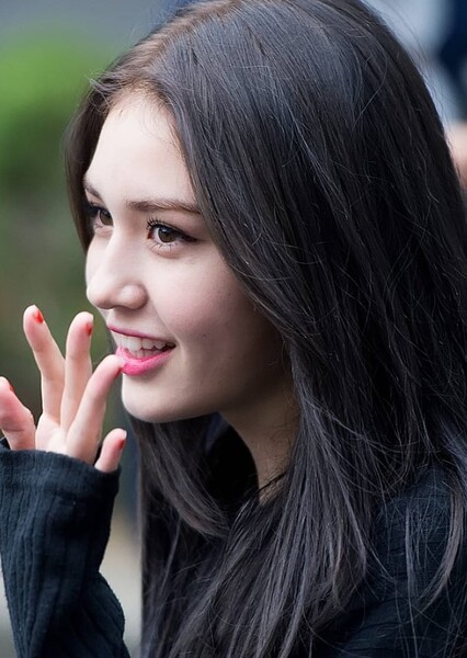 Jeon Somi photo