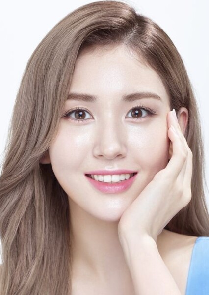 Jeon Somi photo