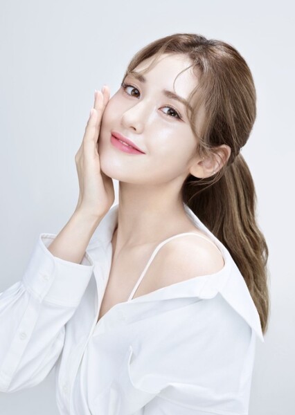 Jeon Somi photo