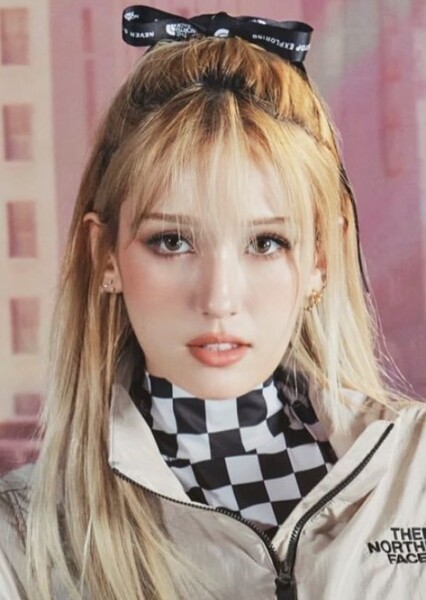 Jeon Somi photo