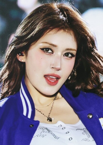 Jeon Somi photo