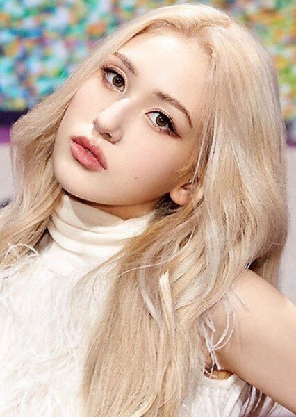 Jeon Somi photo