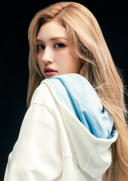 Jeon Somi photo