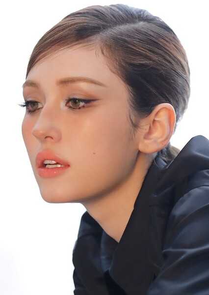 Jeon Somi photo