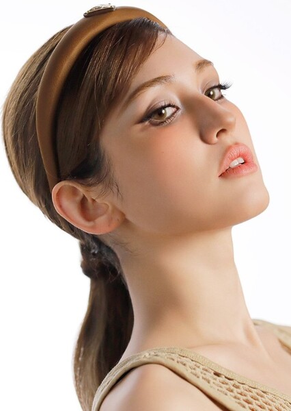 Jeon Somi photo