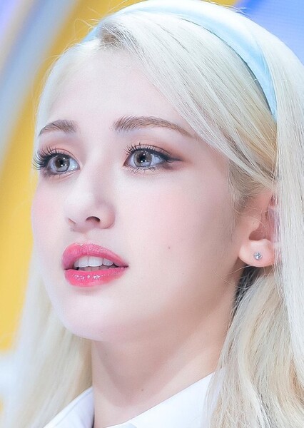 Jeon Somi photo