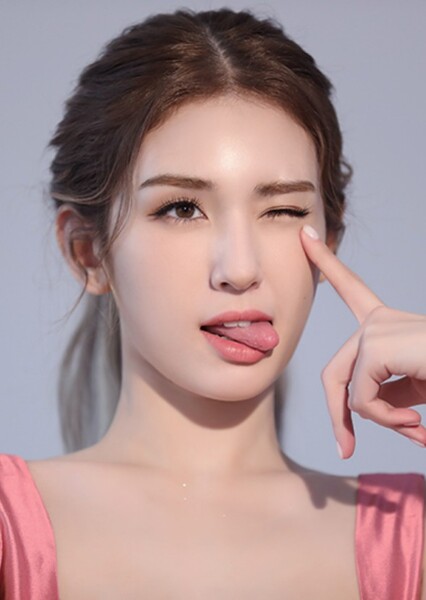 Jeon Somi photo